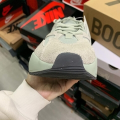 Yeezy Boost 700 “Salt” - loja online