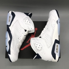 Air Jordan 6 “Midnight Navy” na internet