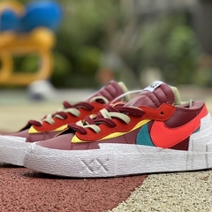 Sacai x Kaws Blazer Low Red na internet