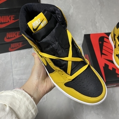 Air Jordan 1 High OG “Pollen” na internet