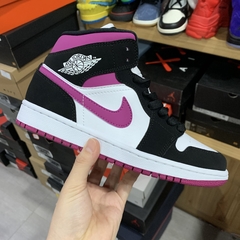 Air Jordan 1 Mid “Magenta” - comprar online