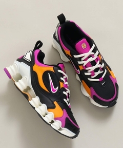 Nike Shox Nova Black Orange Violet na internet