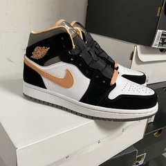 Air Jordan 1 Mid Peach Mocha - comprar online