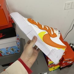 Nike Blazer Low x Sacai “Magma Orange” na internet