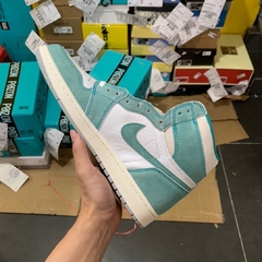 Air Jordan 1 Retro High “Turbo Green” na internet