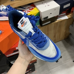 Nike LVD Waffle Daybreak x Sacai “White/Lake Blue” na internet