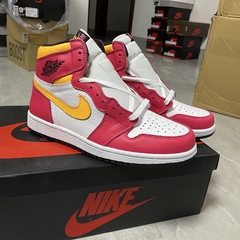 Air Jordan 1 High OG“Light Fusion Red”