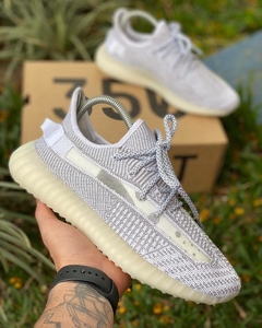 Adidas Yeezy Boost - comprar online