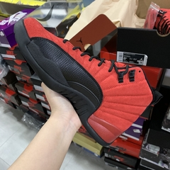 Air Jordan 12 “Reverse Flu Game” na internet