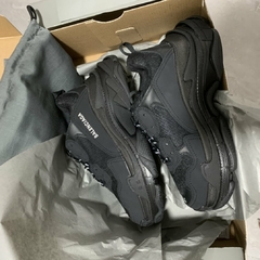 Balenciaga Triple S Black - Él.sneakers