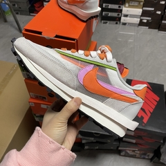 Sacai x Nike LD Waffle - comprar online