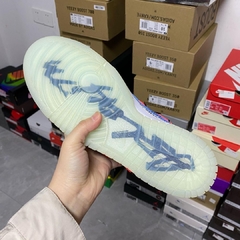 Off-White x Nike SB Dunk Low Futura 'UNC' na internet