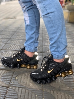 Tênis Nike Shox 12 Molas