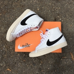 Nike Blazer Mid 77 Vintage White Black na internet