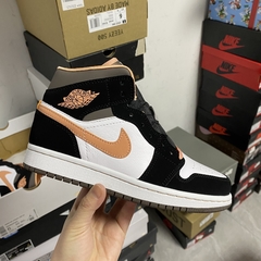 Air Jordan 1 Mid Peach Mocha - comprar online