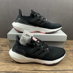 Adidas Ultra Boost 22 “Black Legacy Purple” - Él.sneakers