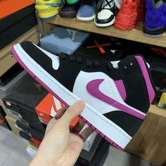 Air Jordan 1 Mid “Magenta” - Él.sneakers