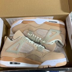 Imagem do Air Jordan 4 "Shimmer"