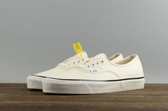 Vans Authentic 44 DX Sail