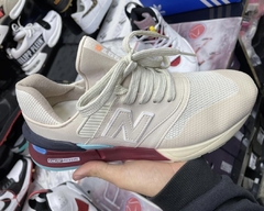 New Balance 997 Encap Reveal na internet