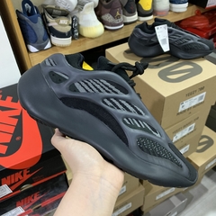 Yeezy 700 V3 Alvah - comprar online