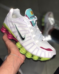 Tênis Nike Shox 12 Molas