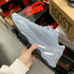 Yeezy Boost 700 v2 “Hospital Blue” - loja online