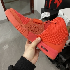 Nike Air Yeezy 2 Red October na internet