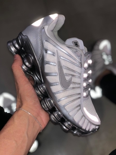 Tênis Nike Shox 12 Molas