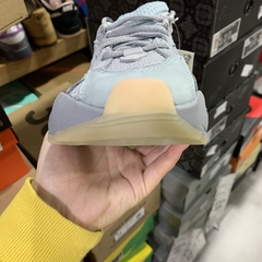 Yeezy Boost 700 v2 “Inertia” - loja online