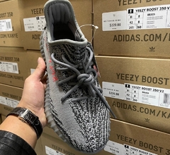 Yeezy Boost 350 V2 Beluga 2.0 na internet