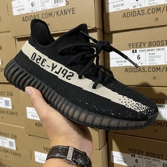 Yeezy Boost 350 V2 Core Black White - comprar online