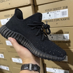 Imagem do Yeezy Boost 350 V2 Core Black White