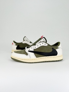 Air Jordan 1 Low Travis Scott Medium Olive na internet