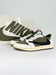 Imagem do Air Jordan 1 Low Travis Scott Medium Olive