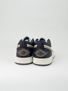 Air Jordan 1 Low Shadow Brown