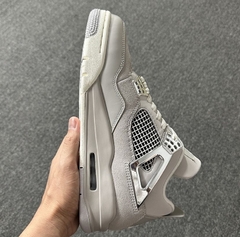 Air Jordan 4 Frozen Moments