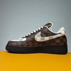 Louis Vuitton x Nike Air Force 1 Low By Virgil na internet