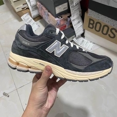 New Balance 2002R Black Dark Grey