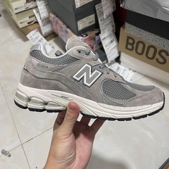 New Balance 2002R