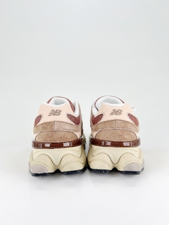 New Balance 9060 Sparrow Flat Taupe