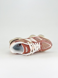 New Balance 9060 Sparrow Flat Taupe - loja online