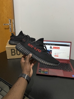 Yeezy Boost 350 ”Black Red” na internet