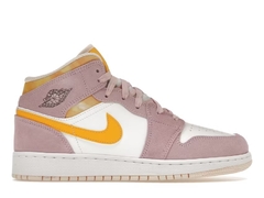 Air Jordan 1 Mid SE Arctic Pink