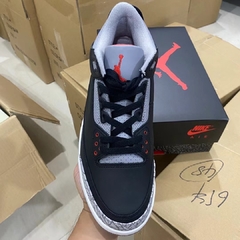 Air Jordan 3 Retro OG 'Black Cement' na internet