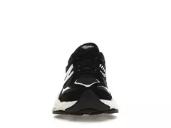 New Balance 9060 Black White - comprar online