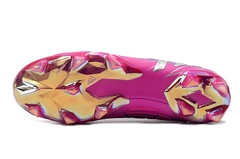 Imagem do adidas Predator Edge + Campo