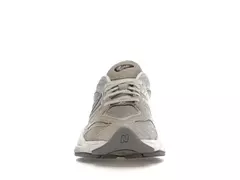 New Balance 9060 Lunar New Year Timberwolf Grey - comprar online