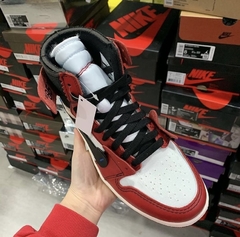 Air Jordan 1 High x Off-White "Chicago" na internet