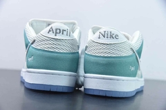 Imagem do Nike SB Dunk Low x April Skateboards